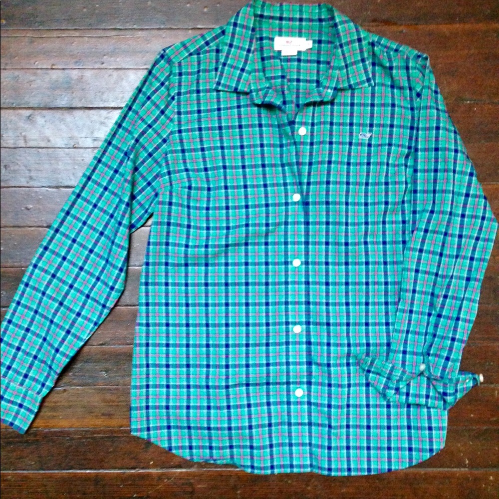 Vineyard Vines button down plaid shirt